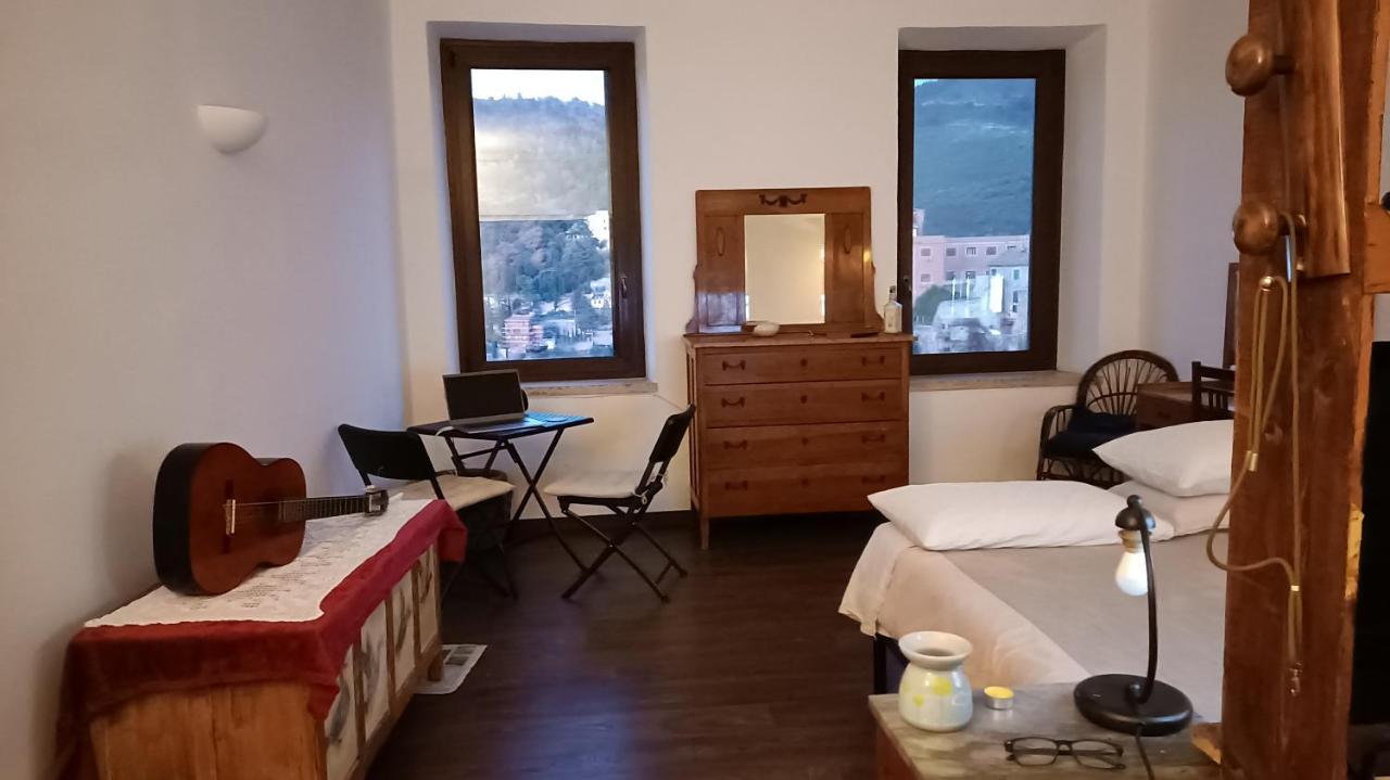 チボリSemplicemente Casa, Via S Valerio 42アパートメント エクステリア 写真