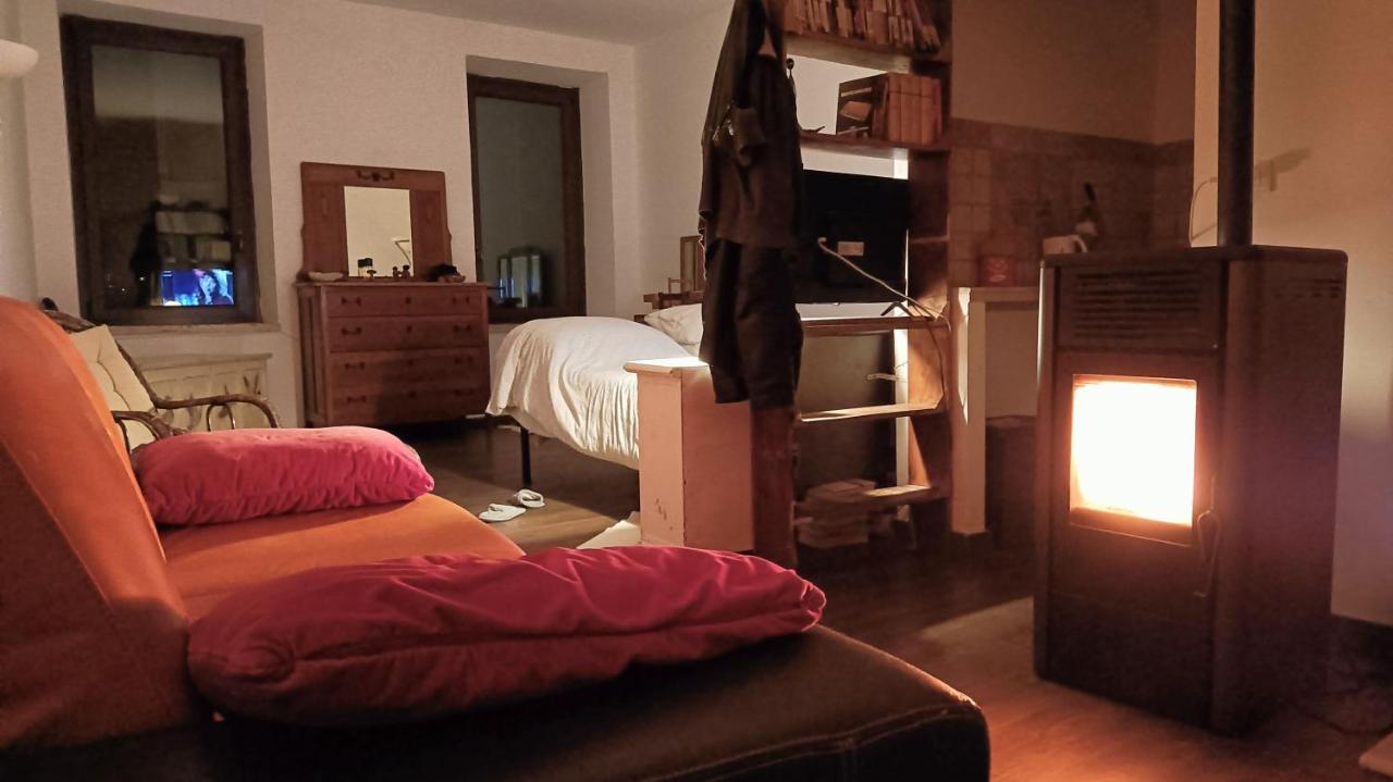 チボリSemplicemente Casa, Via S Valerio 42アパートメント エクステリア 写真
